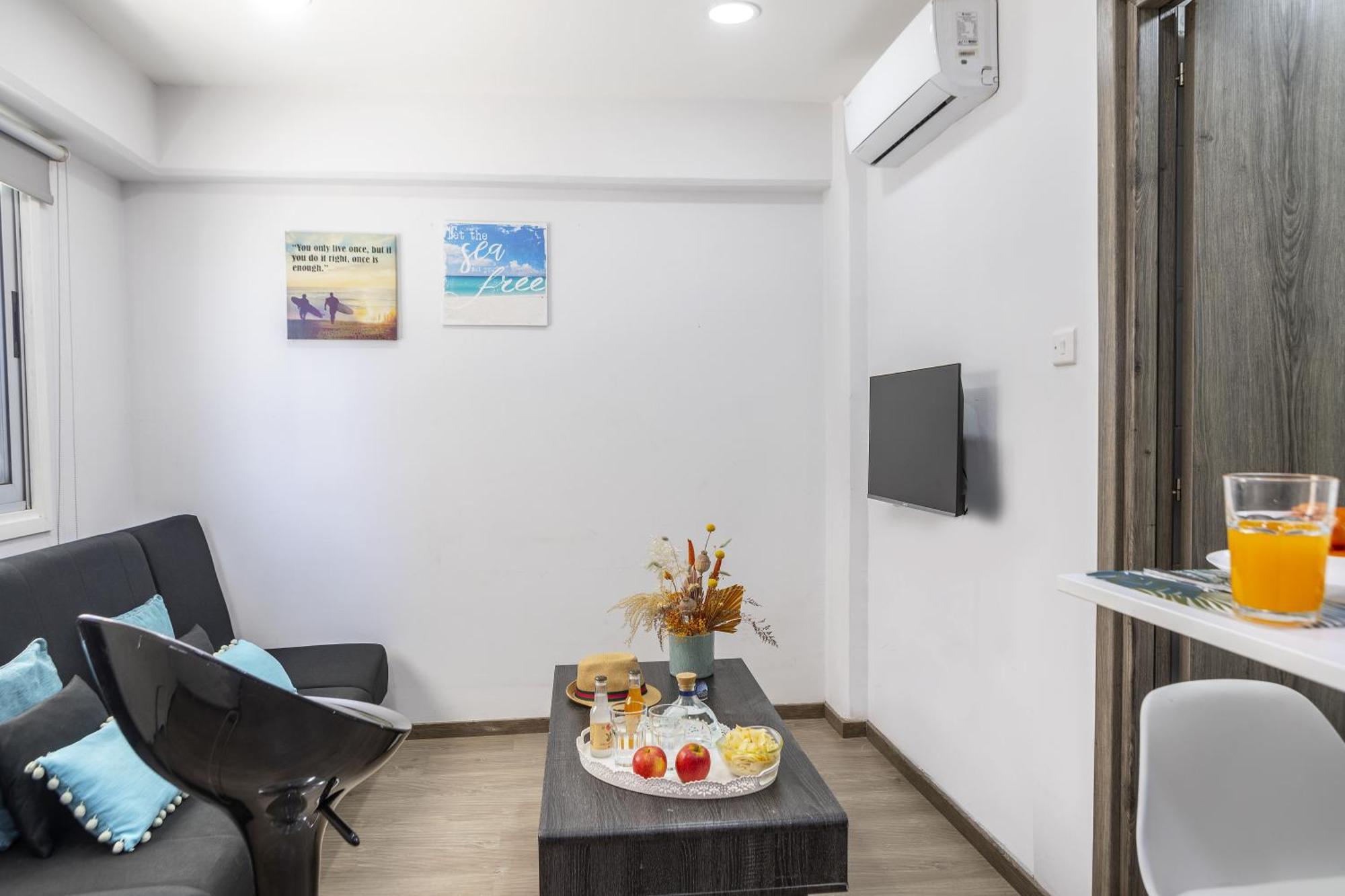 Atlantis Apartments 50M From Makenzy Seafront Ларнака Екстер'єр фото