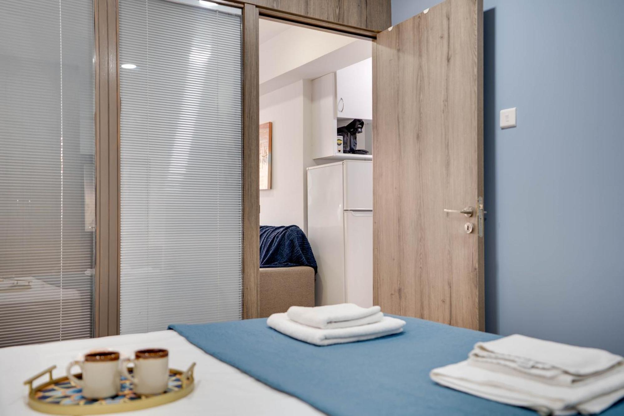 Atlantis Apartments 50M From Makenzy Seafront Ларнака Екстер'єр фото